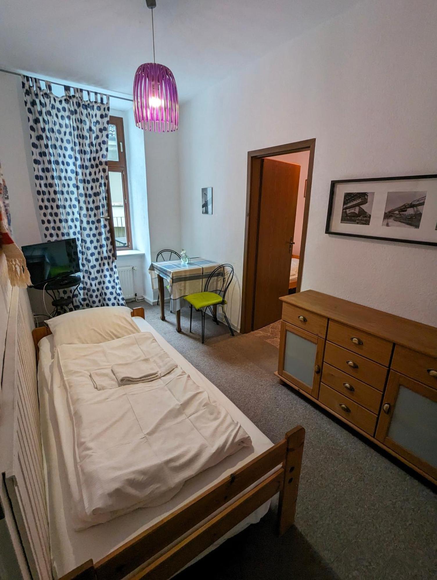 Apartment Im Luisenviertel - Gruen Wuppertal Ngoại thất bức ảnh